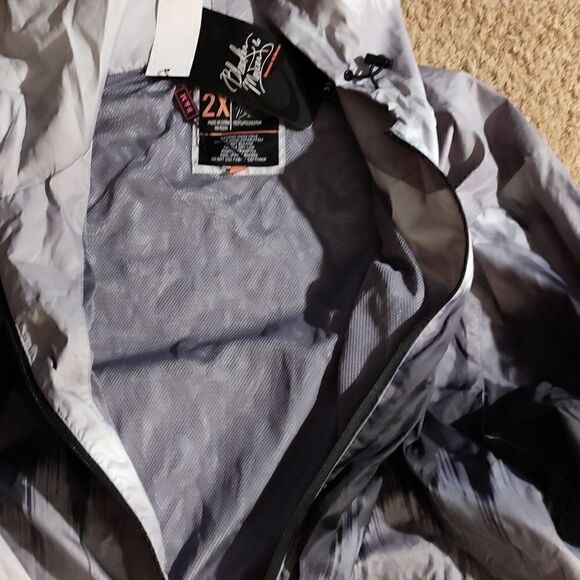 Bleecker & Mercer gray/black windbreaker/raincoat nwt - Picture 3 of 9